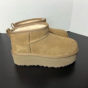 Women’s UGG classic ultra mini platform boot
